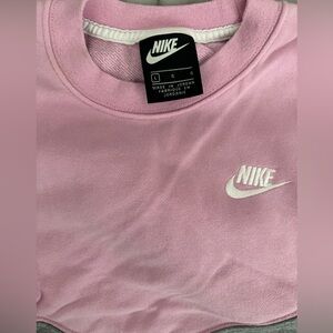 Nike women crop top sweater